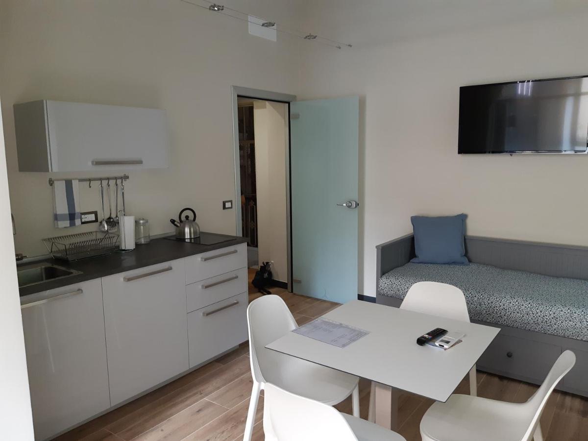 Il Giardino Di Elettra - Freeparking Aparthotel Genoa Luaran gambar