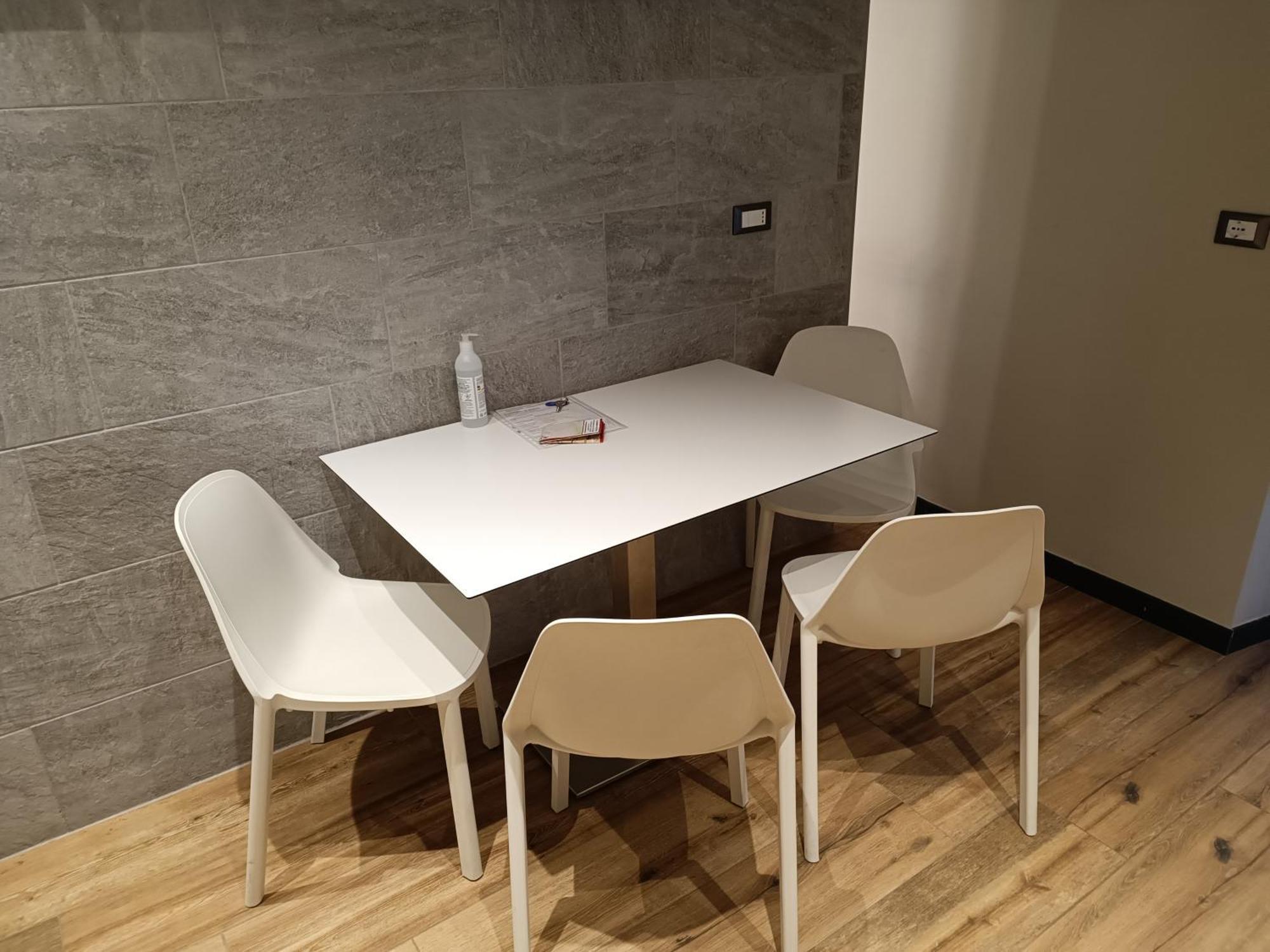 Il Giardino Di Elettra - Freeparking Aparthotel Genoa Luaran gambar